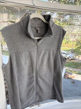 Natural Reflections Gray Fleece Zip-Up Vest